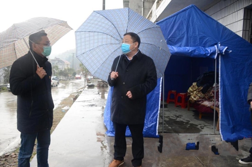 人命关天绝不松懈市人大常委会副主任溆浦县委书记蒙汉督办疫情防控